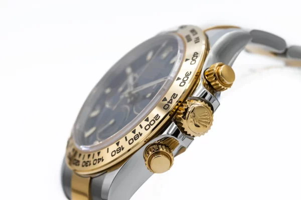 WINNERS CHOICE OF ROLEX OR £18,000 CASH! - Image 7