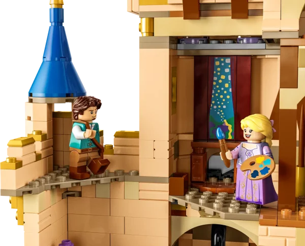 LEGO NEW DISNEY CASTLE 100 YEAR ANNIVERSARY - Image 9