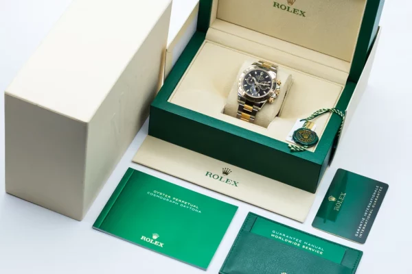 WINNERS CHOICE OF ROLEX OR £18,000 CASH! - Image 5